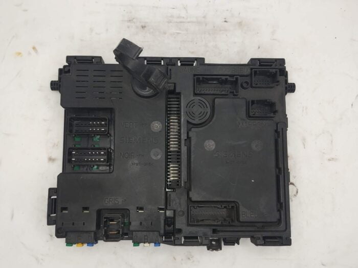 Caja de fusibles BSI SIEMENS Peugeot 206