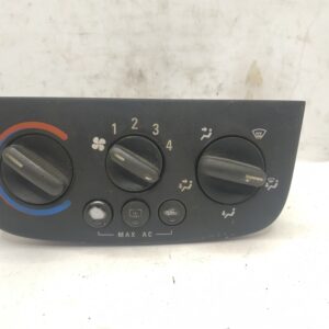 Mando calefacción y aire acondicionado Opel Corsa C 2003 botones desgastados oferta