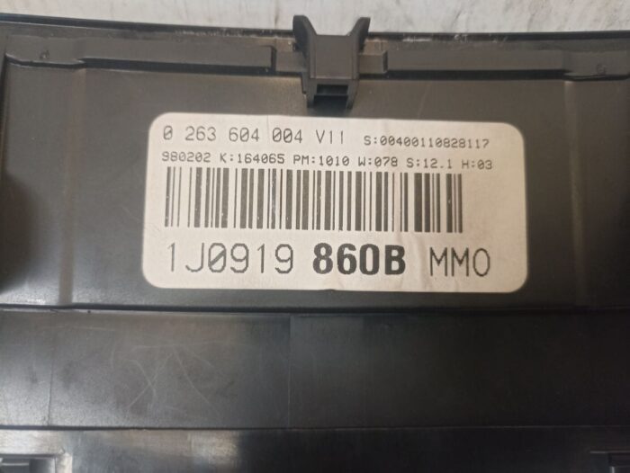 Cuadro de Instrumentos Volkswagen Golf IV/ Bora 2000
