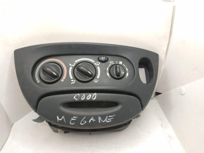 Consola central inferior con mando calefacción y aire acondicionado Renault Megane I 2000