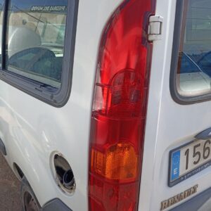 Piloto trasero izquierdo Renault Kangoo 2003 con portalámparas