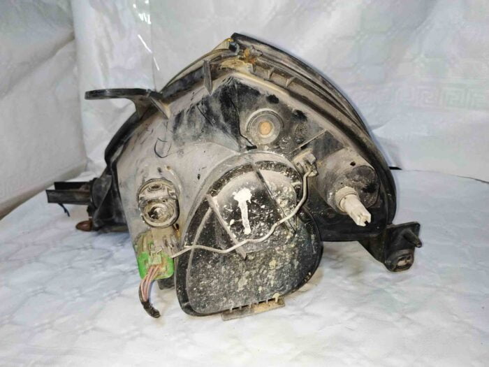 Faro delantero derecho Ford KA 1999