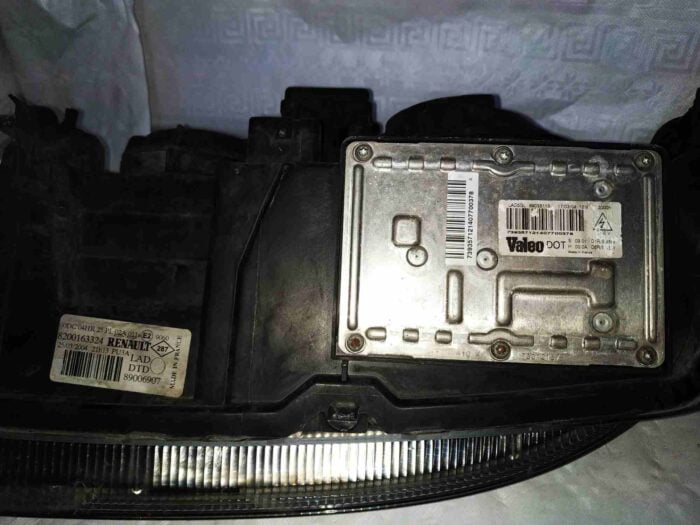 Faro delantero derecho Xenon con centralita Renault Laguna II 2004