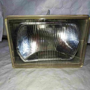 Faro delantero izquierdo Nissan Trade (11.1994->)
