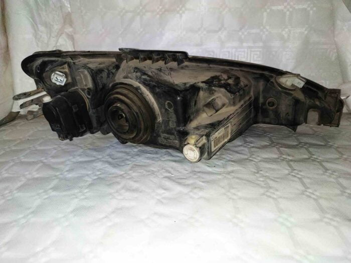 Faro delantero izquierdo Peugeot 206 2001