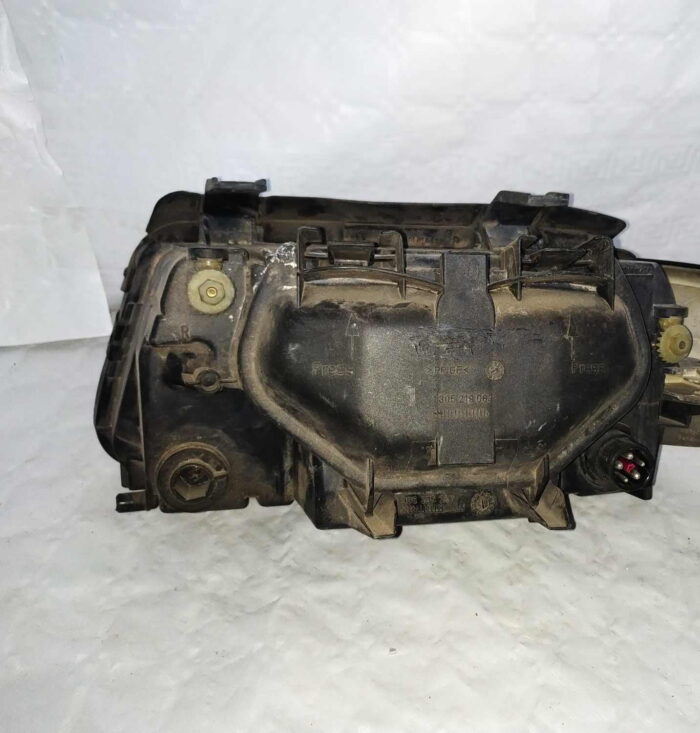 Faro delantero derecho Audi A4 A6 1996