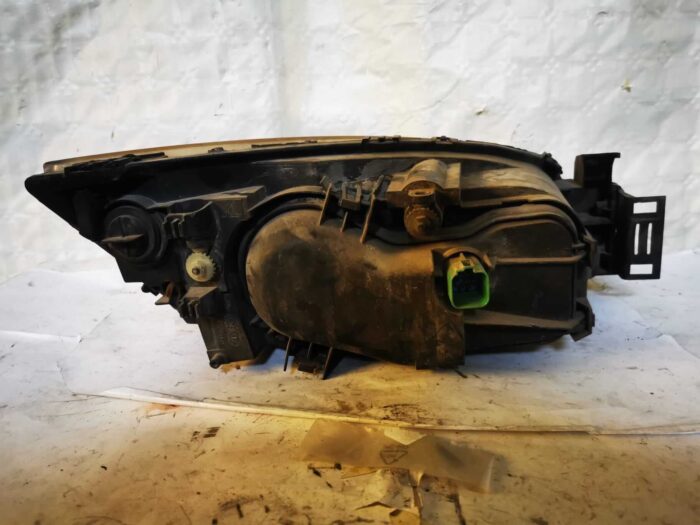 Faro delantero izquierdo Ford Mondeo (Ge) 2005