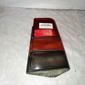 Piloto trasero derecho Seat Marbella 1986 con portalámparas