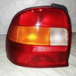 Piloto trasero izquierdo Mg Rover Serie 600 (Rh) 620 1994 con portalámparas
