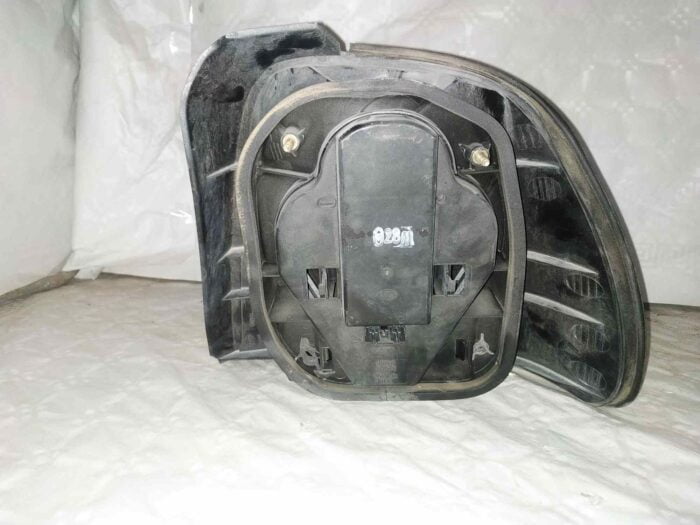Piloto trasero izquierdo Mg Rover Serie 600 (Rh) 620 1994 con portalámparas
