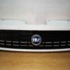 Rejilla delantera Fiat Doblo blanco con emblema