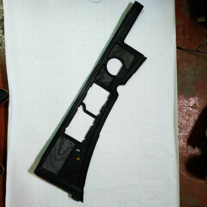 Torpedo plastico interior capó Audi A4 (8E) 2001