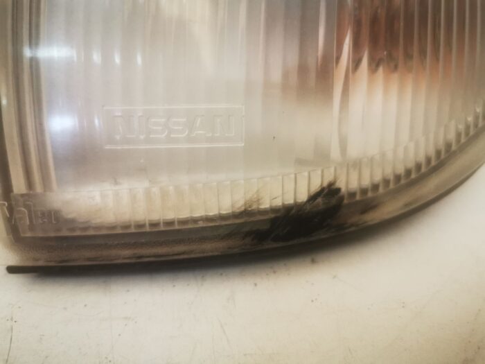 Piloto intermitente izquierdo Nissan Serena 2001