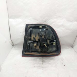 Piloto trasero izquierdo portón Seat León (1M1) con portalámparas 2001