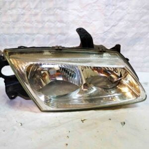 Faro delantero derecho Nissan Almera (N16/E) 2001