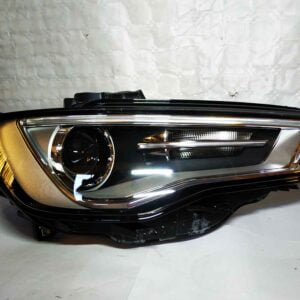 Faro delantero derecho xenon Audi A3 (8V) 2015