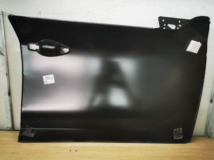 Panel puerta delantera izquierda Peugeot 208 5 puertas