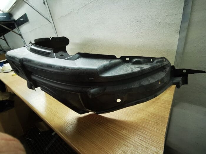 Paso de rueda delantero derecho Toyota Yaris XP150
