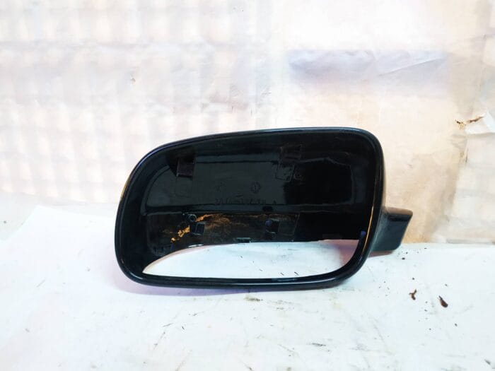Carcasa retrovisor izquierdo negro VW Golf IV