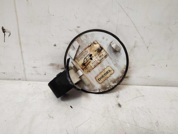 Tapa combustible blanca Opel Combo C