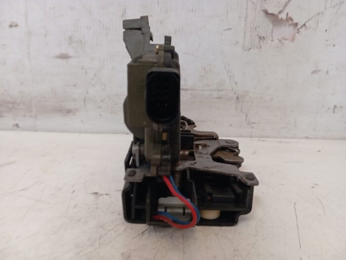 Cerradura delantera izquierda Seat Toledo II (1M2)