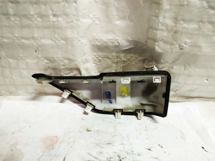 Embellecedor puerta delantera izquierda Nissan Pathfinder III