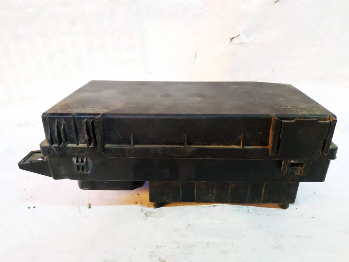 Caja de relés Opel Astra H 2008