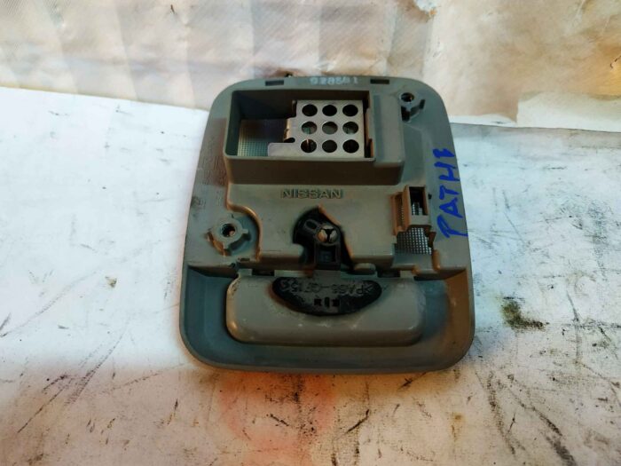 Luz interior techo Nissan Pathfinder III (R51)