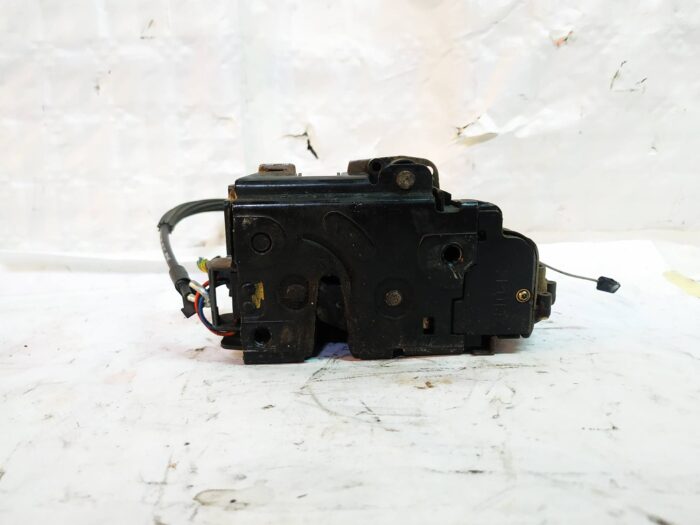 Cerradura delantera izquierda VW Golf IV