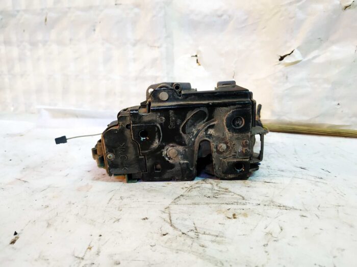 Cerradura delantera derecha Seat Toledo II (1M2)