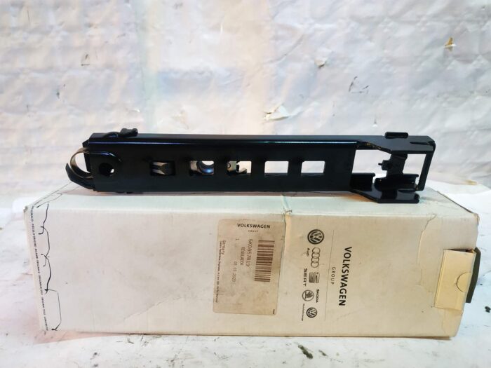 Regulador altura cinturón VW Golf VI (5K1)