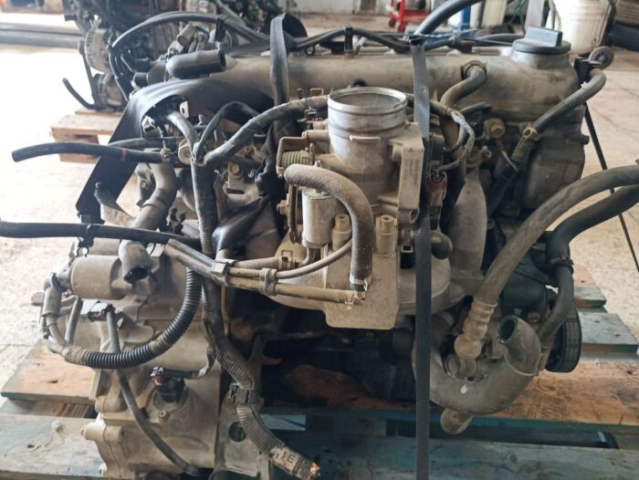 Motor completo Nissan Micra K11 gasolina 1.0 I 16V 54CV 1999