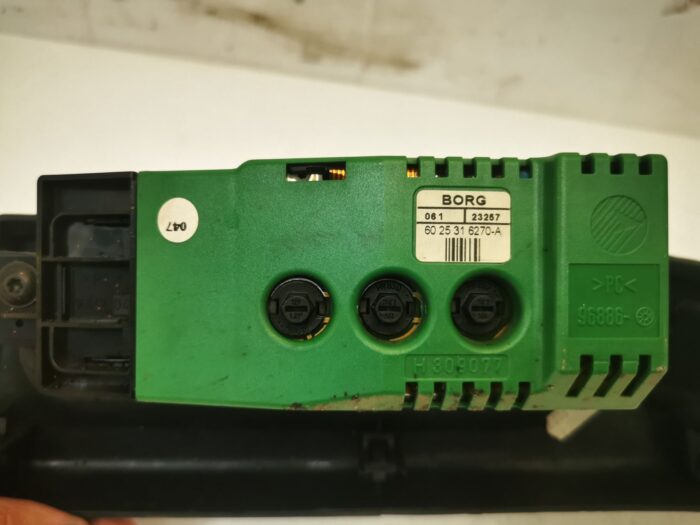 Moldura salpicadero Renault Space III Con rejilla aireación y pantalla multifunción
