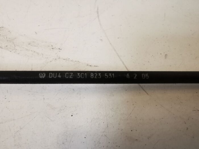 Cerradura Capó Volkswagen Passat Skoda Octavia I 2001 con cable