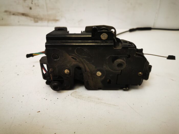 Cerradura trasera izquierda Skoda Octavia I 2001 con cable