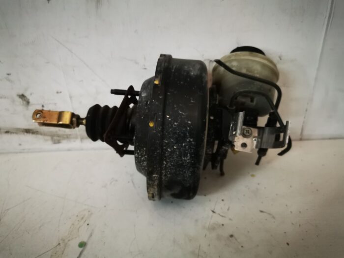 servofreno Nissan Micra 99 gasolina