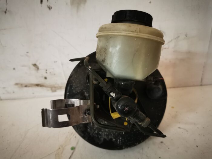 servofreno Nissan Micra 99 gasolina