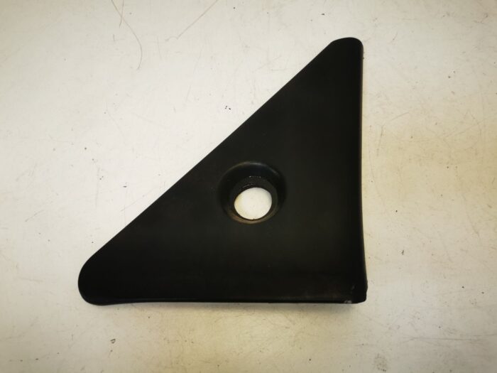 Tapa interior retrovisor derecho Nissan Micra 99