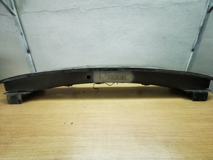 traviesa paragolpes delantero Ford Focus 2004