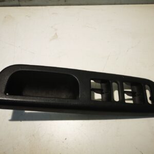 Moldura botonera elevalunas eléctricos delantero izquierdo Skoda Octavia I 2001