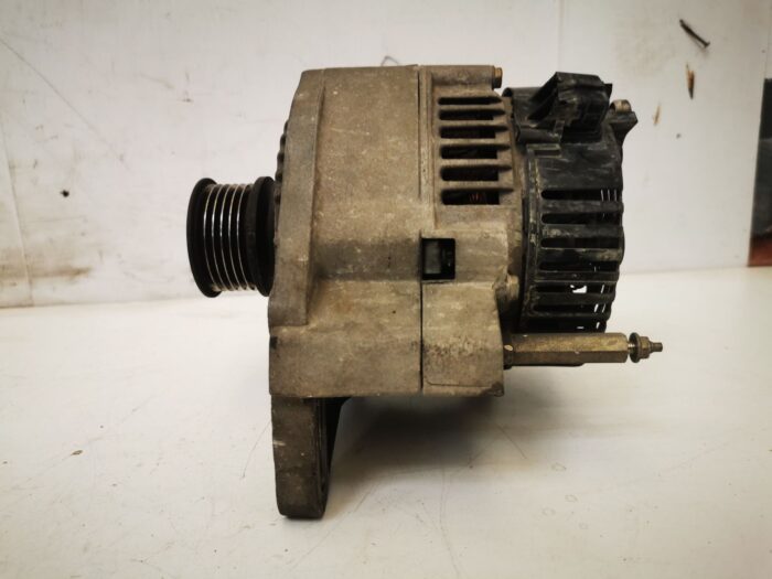 Alternador Volkswagen Polo III 1.4 gasolina grupo VAG varios modelos
