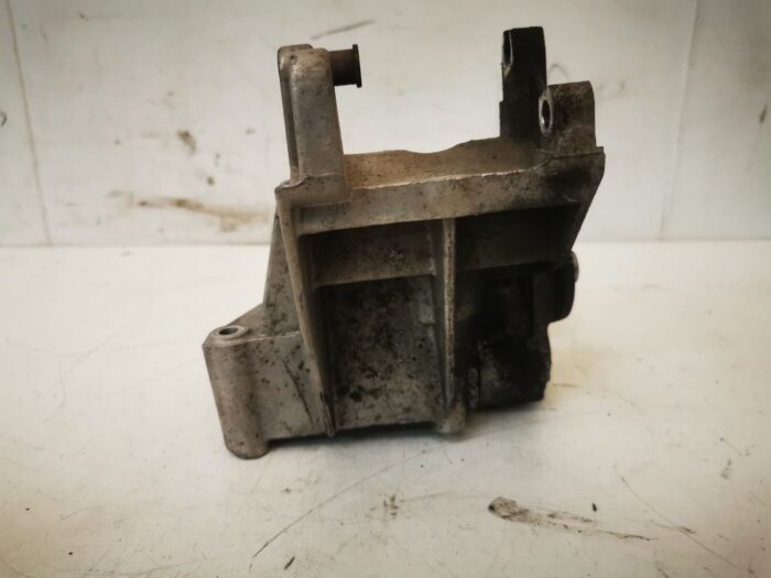 Soporte alternador Citroen Xsara Picasso Grupo PSA