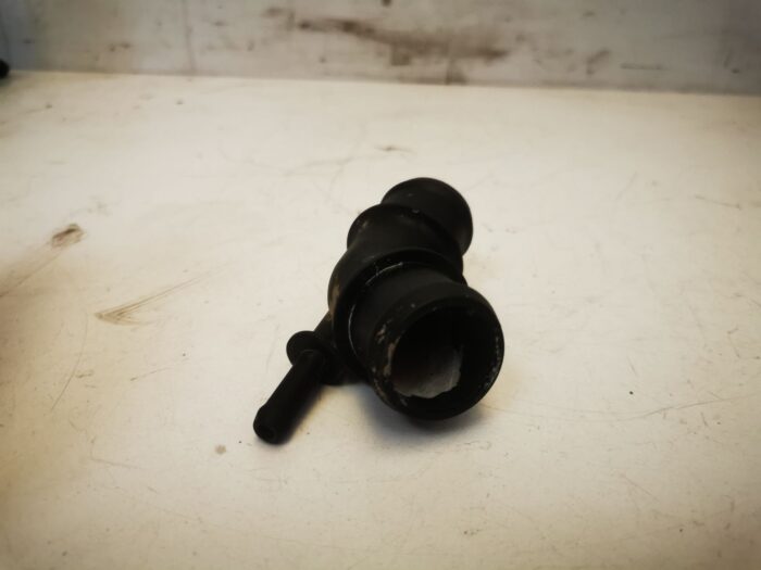 Brida de refrigerante motores Grupo VAG