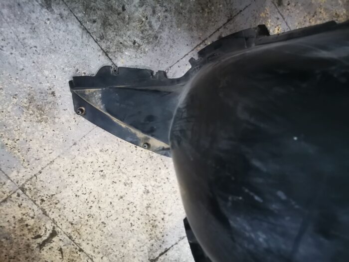 guardabarros interior paso de rueda delantero izquierdo Seat Altea 5P0
