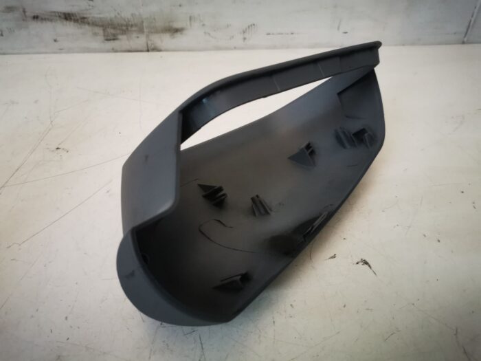 Tapa imprimada retrovisor exterior derecho Skoda Octavia II