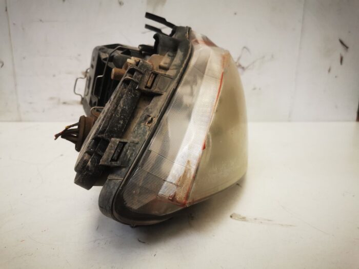 Faro delantero derecho Seat Ibiza III 6L con portalámparas