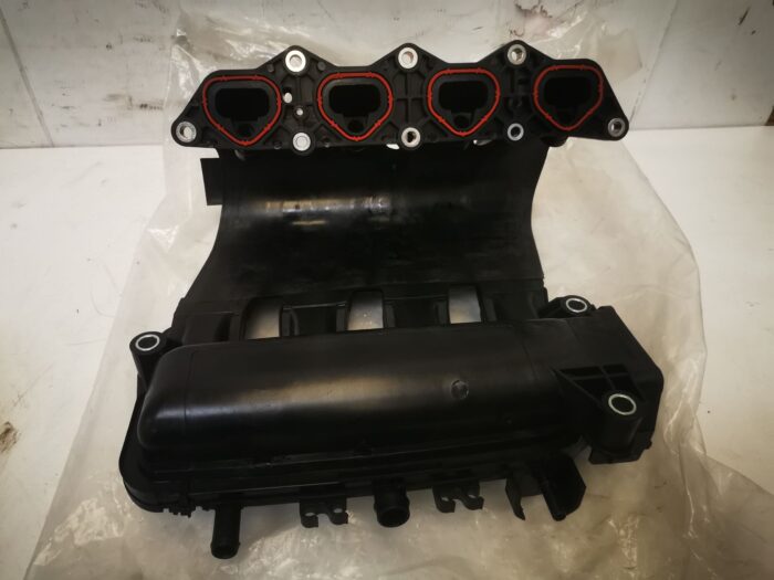 Colector de admisión Renault Clio IV 1.2 16V