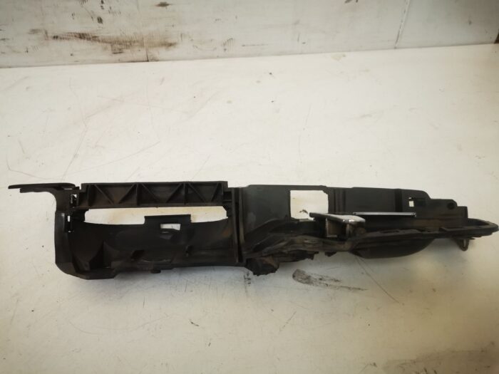 maneta interior trasera derecha Seat Ibiza II 6K
