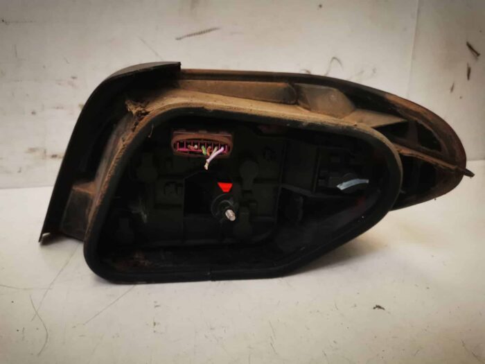 Piloto trasero izquierdo con portalámparas Citroën Xsara N1