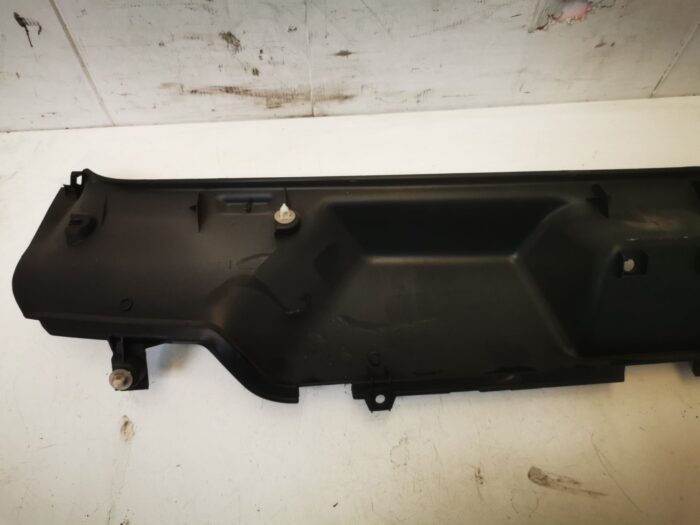 Moldura tapajuntas portón trasero Citroën Xsara N1